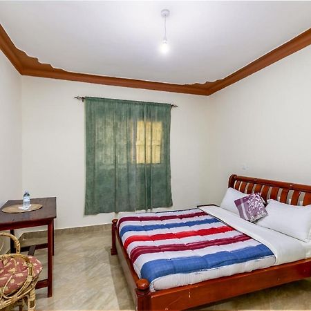Airport Side Hotel Entebbe Exterior foto