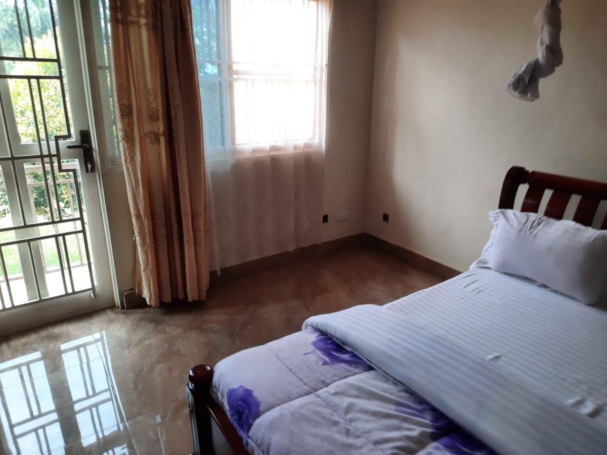 Airport Side Hotel Entebbe Exterior foto