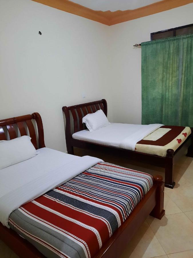 Airport Side Hotel Entebbe Exterior foto