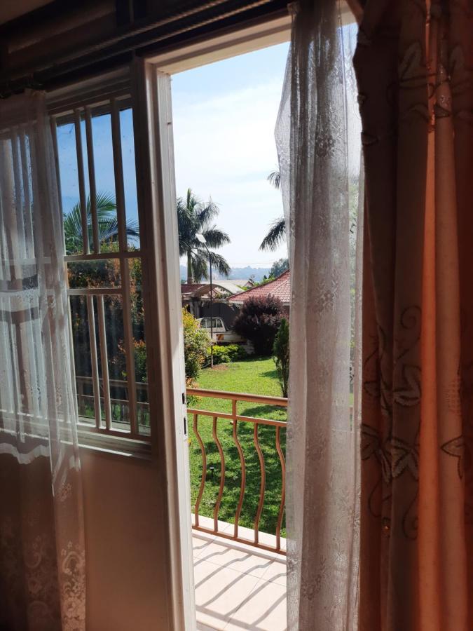 Airport Side Hotel Entebbe Exterior foto