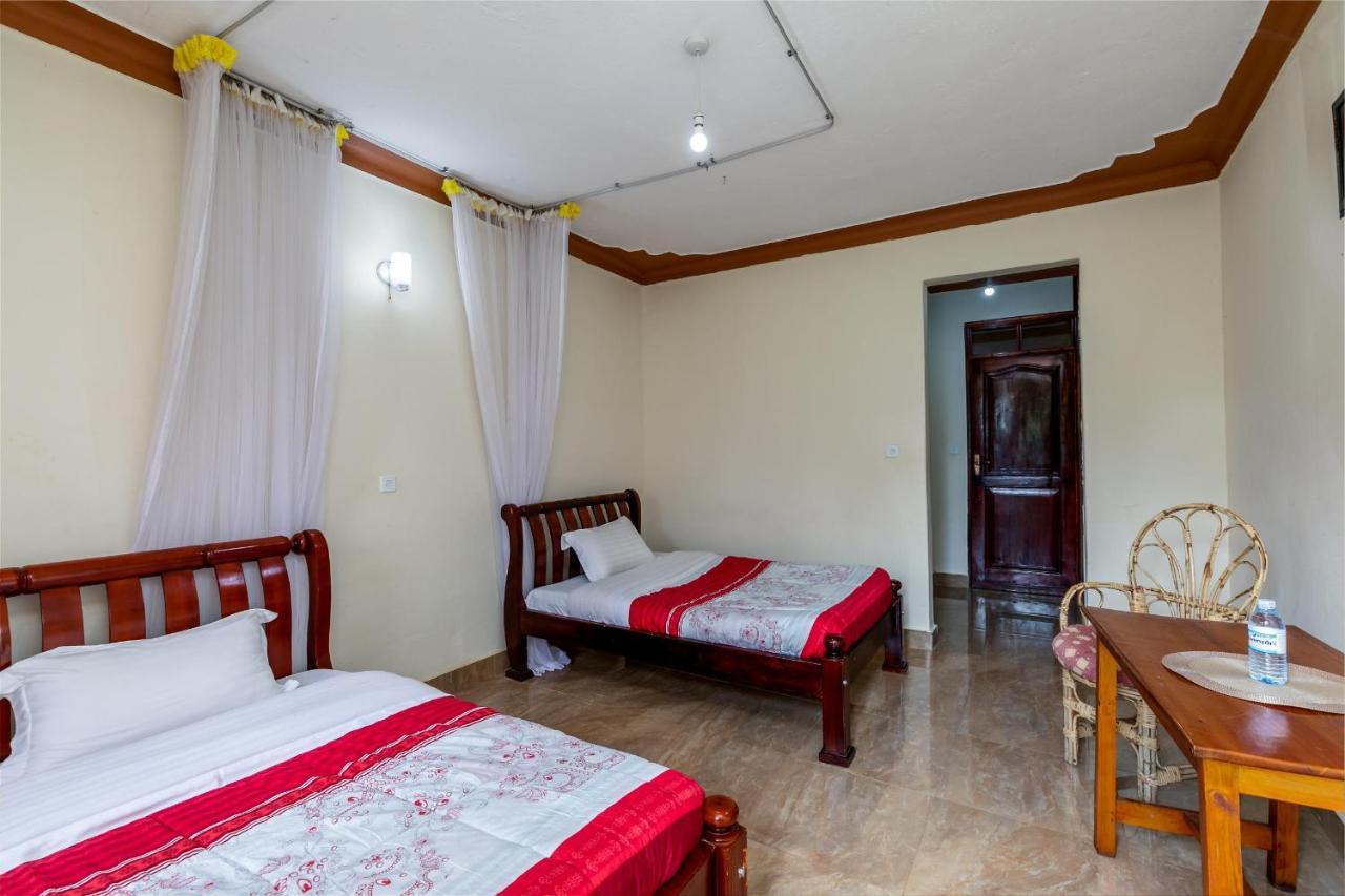 Airport Side Hotel Entebbe Exterior foto