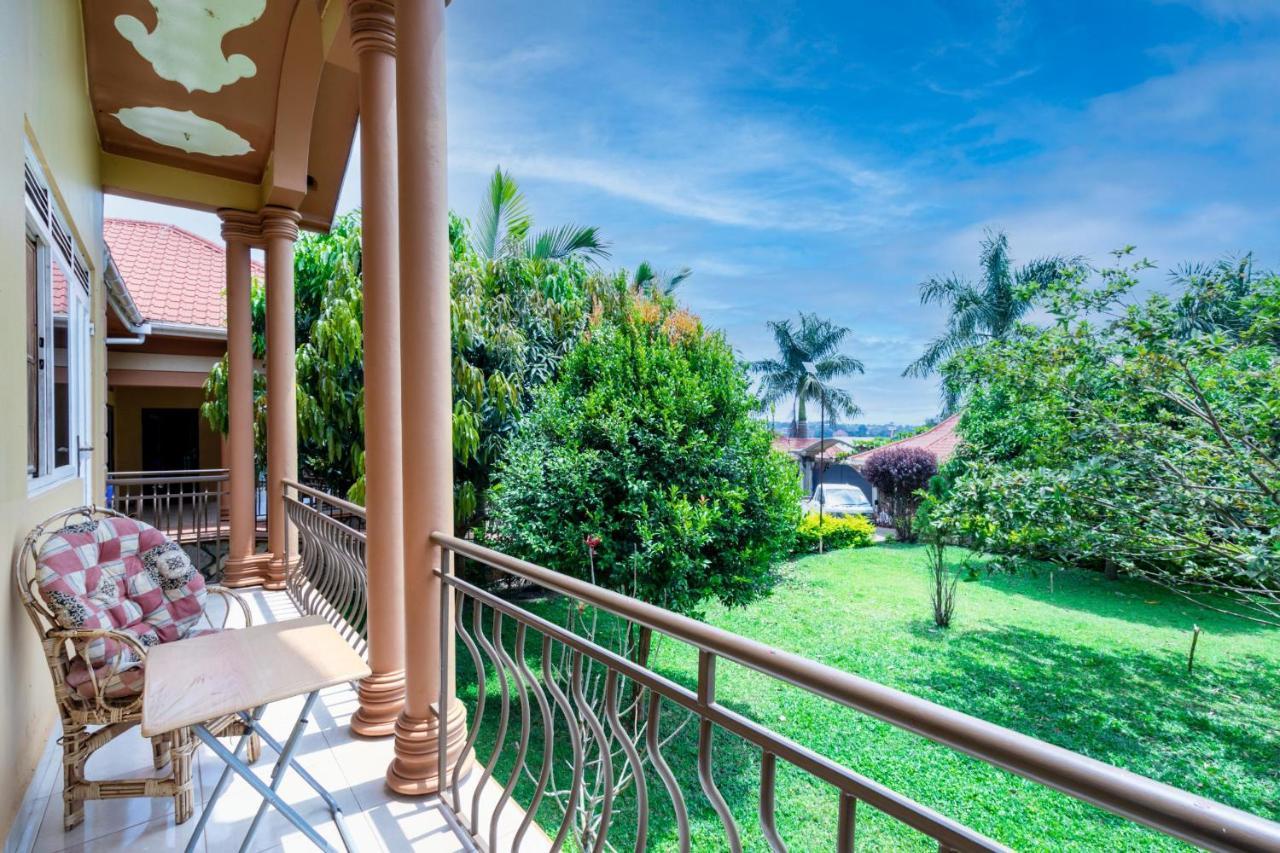 Airport Side Hotel Entebbe Exterior foto
