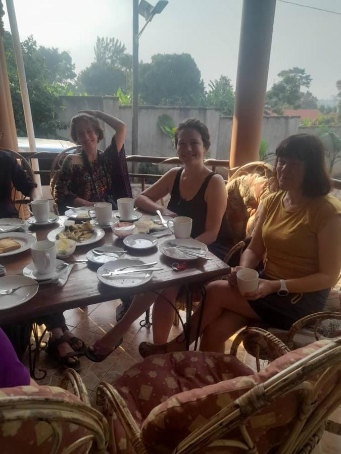 Airport Side Hotel Entebbe Exterior foto